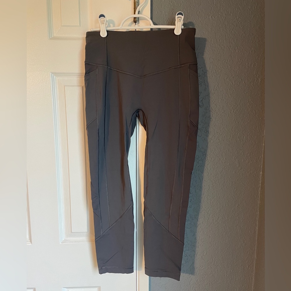 Lululemon All The Right Places crop size 8